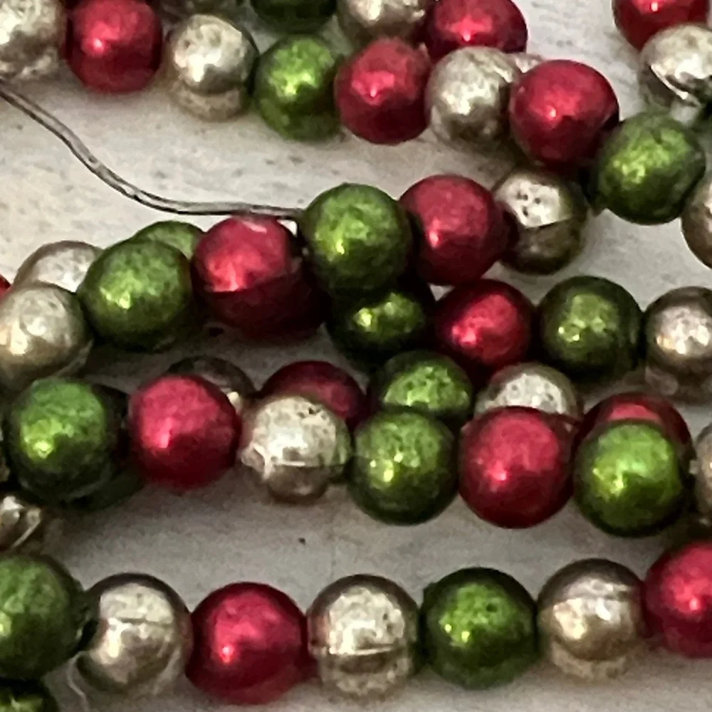 Lot Vintage mini glass Christmas garland & plastic